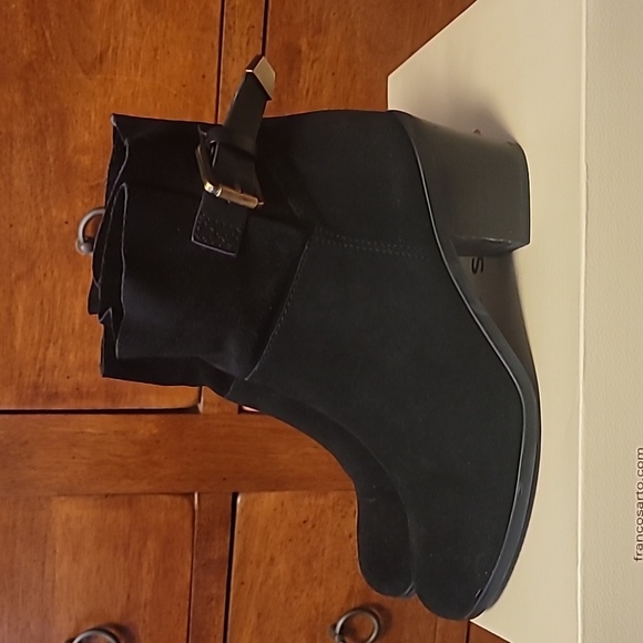 Franco Sarto suede ankle boots; Size 5-1/2 - Picture 3 of 10